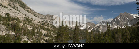 Backpacking viaggio a Mammoth Lakes Foto Stock