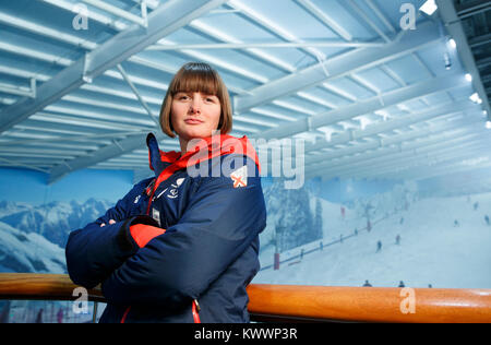 ParalympicsGB sciatore Millie Knight durante il ParalympicsGB 2018 Olimpiadi invernali di sci alpino e snowboard team annuncio, all'Snowcenter, Hemel Hempstead. Foto Stock