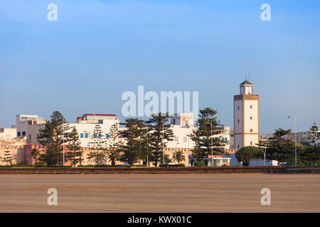 Torre della città di Essaouira Medina. Essaouira è una città nella parte occidentale Regione marocchina di Marrakech Safi, sulla costa atlantica. Foto Stock