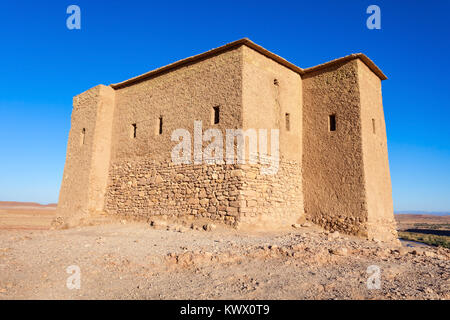 Top fortezza di Ait Ben Haddou, Marocco. Ait Benhaddou è un sito Patrimonio Mondiale dell'UNESCO e molti film sono stati girati qui. Foto Stock