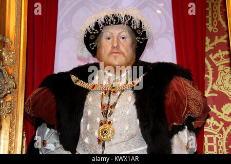 Londra - Regno Unito, 08, luglio 2014. Madame Tussauds a Londra. Waxwork statua di Enrico VIII re d'Inghilterra. Foto Stock