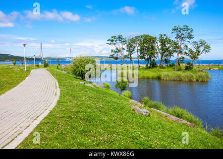 Isola Russky paesaggio. Russky Island è un isola a Vladivostok in Territorio di Primorskij, la Russia di Pietro il Grande golfo, Mare del Giappone. Foto Stock