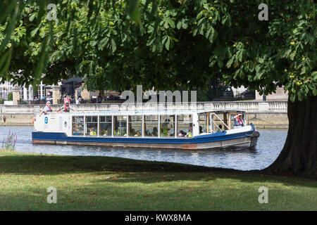 John Bunyan battello da crociera sul Fiume Great Ouse, Bedford, Bedfordshire, England, Regno Unito Foto Stock