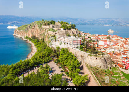 Le mura della città di Akronafplia o Acronauplia, significa Castello Interiore. Akronafplia fortezza è la parte più antica della città di Nafplion in Grecia. Foto Stock