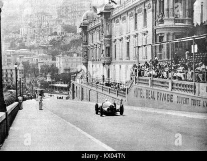 L'ascensione de la Côte de Monte-Carlo par Rudolf Caracciola (Grand Prix de Monaco 1937) Foto Stock