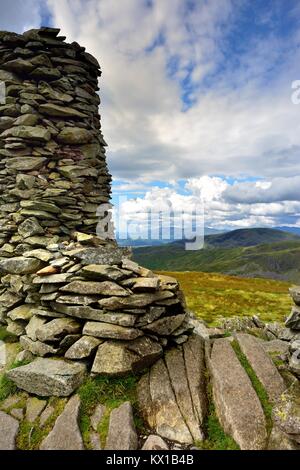 La luce del sole sul Coniston Fells Foto Stock