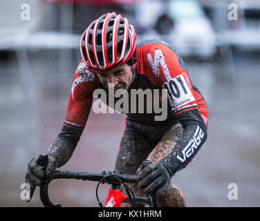 Abadiano, Spagna. 06 gen 2018. (101) Aitor Hernandez durante il Bizkaia campionato ciclocross, UCI C2 categoria a Abadiano, nella Spagna settentrionale, Sabato, Gennaio, 06, 2018. Credito: Gtres Información más Comuniación on line, S.L./Alamy Live News Foto Stock