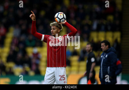 Bristol City's Lloyd Kelly durante un tiro in durante la FA Cup, terzo round corrispondono a Vicarage Road, Watford.PRESS ASSOCIATION foto. Picture Data: Sabato 6 gennaio 2018. Vedere PA storia SOCCER Watford. Foto di credito dovrebbe leggere: Steven Paston/filo PA. Restrizioni: solo uso editoriale nessun uso non autorizzato di audio, video, dati, calendari, club/campionato loghi o 'live' servizi. Online in corrispondenza uso limitato a 75 immagini, nessun video emulazione. Nessun uso in scommesse, giochi o un singolo giocatore/club/league pubblicazioni. Foto Stock