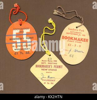 Badge per i bookmakers a Ascot, Goodwood, Sandown Park Foto Stock