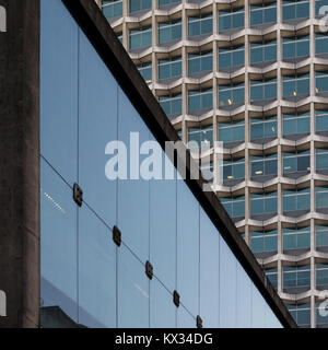 Centre Point tower, da Oxford Street Foto Stock