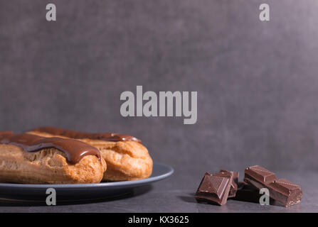 Home backed eclairs Foto Stock