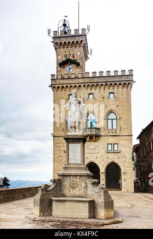 Repubblica di San Marino, la statua della Libertà, il monumento della città Foto Stock