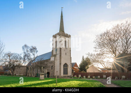 Newmarket Suffolk chiesa, vista dell'estremità ovest della chiesa di Santa Maria in Suffolk città di Newmarket, Inghilterra, Regno Unito. Foto Stock