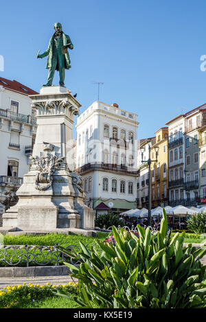 Coimbra Portugal,centro storico,Largo da Portagem,piazza principale,monumento,statua,Joaquim Antonio de Aguiar,politico portoghese,Cartista parte politica Foto Stock