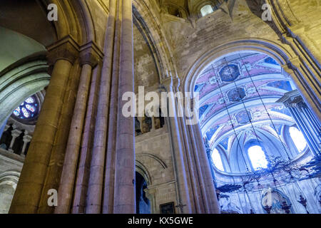 Lisbona Portogallo,centro storico,centro,Largo da se,Santa Maria Maior de Lisboa,Cattedrale Patriarcale di Santa Maria maggiore,cattolica,chiesa,interno Foto Stock