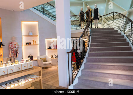 Il Principato di Monaco e Monte Carlo, Les Pavillons, negozi di lusso, Shopping Center, LVMH, negozio Louis Vuitton, lussuoso design interno Foto Stock