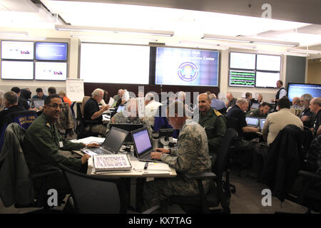 Vigili Guard Utah 2014 partecipanti alla Utah State Capitol in Emergency Operations Center 11-3-2014. #VGUT14 Foto Stock