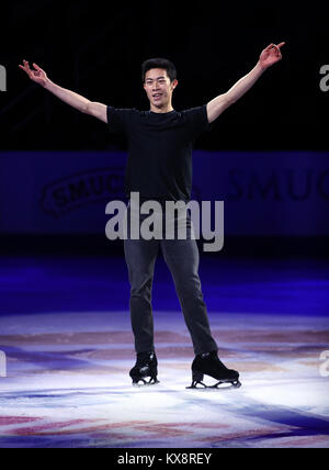 Nathan Chen pattini da ghiaccio durante il periodo di esposizioni le prestazioni prima di Olimpiadi in Corea 2018. Foto Stock