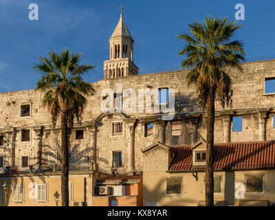 Parete sud del Palazzo di Diocleziano, Split, Croazia Foto Stock