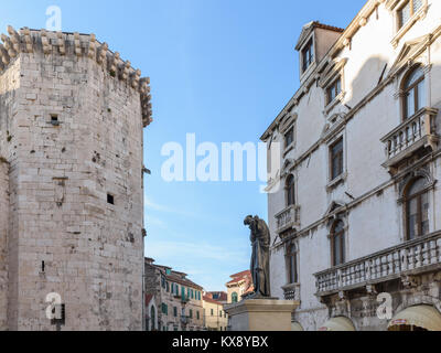 Frutto quadrato, Torre veneziana & Palazzo Milesi, Split, Croazia Foto Stock