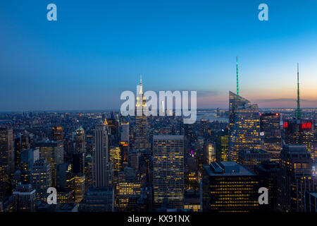 Vista panoramica del centro dalla parte superiore della roccia, NY Foto Stock