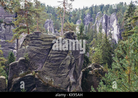 Vista della cosiddetta Grande panorama nella Riserva Naturale Nazionale Adrspach-Teplice rocce vicino Adrspach villaggio nella regione della Boemia, Repubblica Ceca Foto Stock