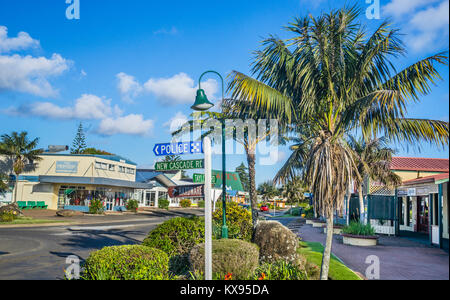 Isola Norfolk, australiano territorio esterno, il centro commerciale di Burnt Pine Township, vista di Taylors Road Foto Stock
