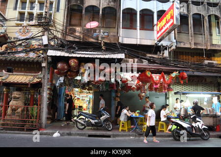 Economia informale round Chinatown, Bangkok, Thailandia Foto Stock