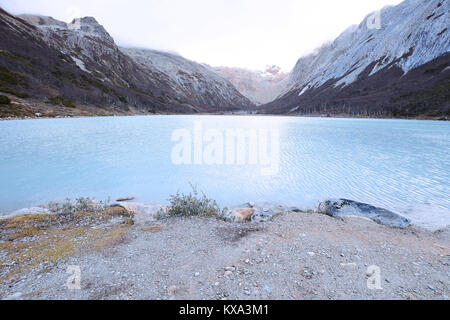 Vista del lago Smeraldo (Laguna esmeralda) in Ushuaia, Tierra del Fuego, Argentina. Foto Stock