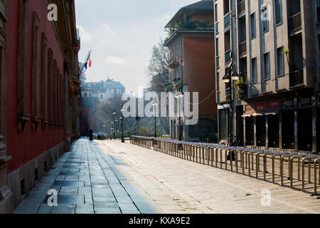 Via Milano Foto Stock
