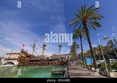 Genova, Italia - Galeone Neptune nel Porto antico Foto Stock