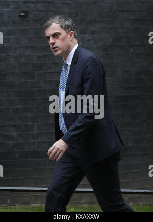 Londra, Regno Unito. Il 9 gennaio, 2018. Julian Smith MP Chief Whip (segretario parlamentare al Tesoro) partecipa a una riunione del gabinetto a 10 Downing Street, Londra. Credito: RM Premere/Alamy Live News Foto Stock