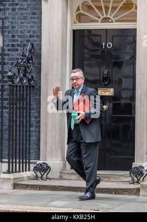 Londra, Regno Unito. 9 gennaio 2017 Michael Gove lascia 10 Downing Street Credit: Ian Davidson/Alamy Live News Foto Stock