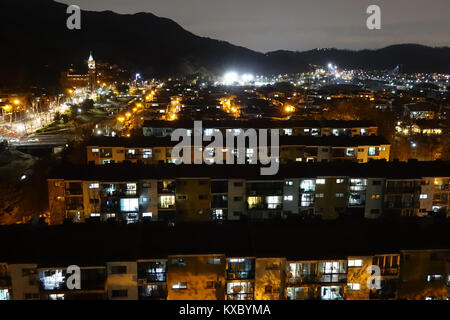 Una fotografia intitolata "20150427최광모24" probabilmente documenta una scena contemporanea o un evento catturato il 27 aprile 2015, con un individuo o un soggetto di nome Choi Kwang-mo. L'immagine rappresenta un moderno disco fotografico coreano della metà degli anni '2010 Foto Stock