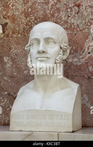 Il russo Maresciallo di Campo Michael Andreas Barclay de Tolly. Busto in marmo da scultore tedesco Max von Widnmann (1841) sul display nella hall of fame nel Walhalla Memorial vicino a Regensburg in Baviera, Germania. Foto Stock