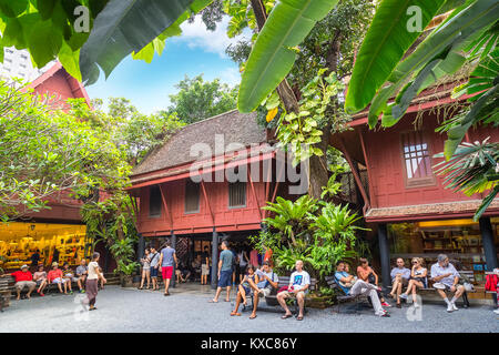 BANGKOK, Tailandia - 30 dicembre: il Museo Jim Thompson a Bangkok, in Thailandia il 30 dicembre 2014. La casa del fondatore del rinomato in tutto il mondo Jim T Foto Stock