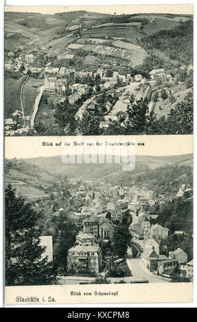 Una fotografia del 1917 di Glashütte, Germania, che mostra la vista dal monte Ochsenkopf e una capanna turistica, pubblicata da Brück & Sohn Kunstverlag, che mette in evidenza il paesaggio regionale. Foto Stock