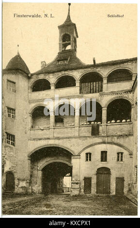 20689-Finsterwalde-1917-Schloßhof-Brück & Sohn Kunstverlag Foto Stock