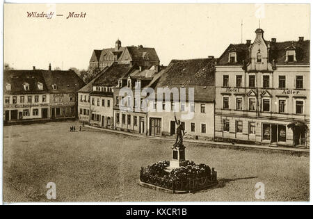 20761-Wilsdruff-1917-Markt mit Denkmal-Brück & Sohn Kunstverlag Foto Stock