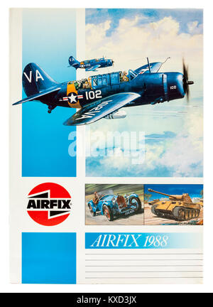 L'annata 1988 catalogo Airfix. Airfix è un produttore britannico di materiale plastico stampato ad iniezione modello in scala i kit di aerei e di altri oggetti. Foto Stock