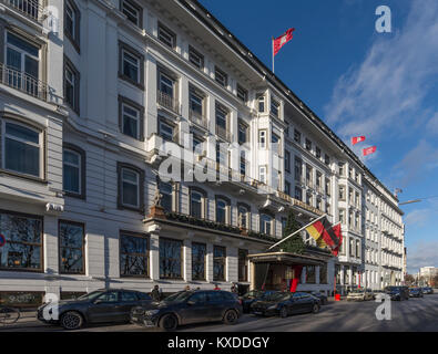 Luxury Hotel Vier Jahreszeiten am Neuen Jungfernstieg,Amburgo, Germania Foto Stock