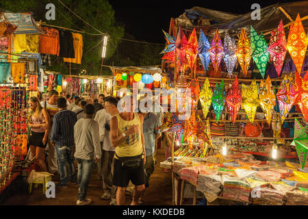 GOA, India - 22 febbraio: Goa mercato notturno su Febbraio 22, 2014, Goa, India Foto Stock