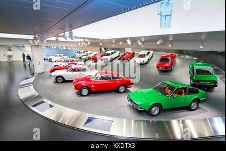 Alfa Romeo Junior Zagato e Giulia modelli in esposizione presso il Museo Storico Alfa Romeo Foto Stock