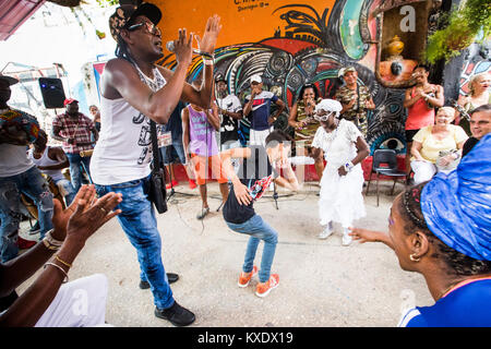 Rumba, pena AfroCubana culturale, Callejon de Hamel, Havana, Cuba Foto Stock