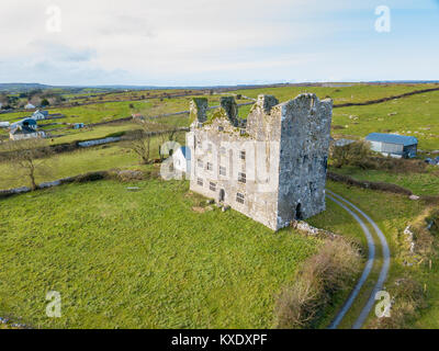 Il castello di Leamaneh, Leamaneh Nord, parrocchia di Kilnaboy, Burren nella contea di Clare, Repubblica di Irlanda Foto Stock