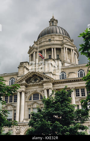 Porto di Liverpool edificio noto formalmente come il Mersey Docks e porto edificio della scheda. Un Edwardian edificio barocco al Pier Head, Liverpool Regno Unito. Foto Stock