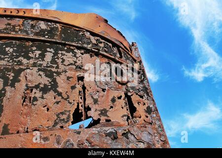 Abbandonato naufragio in Islanda Djupavik relitto arrugginito Foto Stock