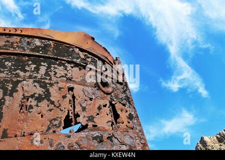 Abbandonato naufragio in Islanda Djupavik relitto arrugginito Foto Stock