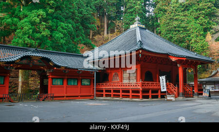 Taiyuinbyo - il mausoleo di Shogun Tokugawa Iemitsu NIKKO, Giappone - 17 novembre 2015: Taiyuinbyo - il mausoleo di Shogun Tokugawa Iemitsu, gr Foto Stock