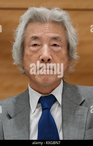 Tokyo, Giappone. Decimo gen, 2018. Ex primo ministro Koizumi partecipa a una conferenza stampa. Koizumi ha annunciato il 3 gennaio i suoi propri piani di presentare un disegno di legge in Parlamento per ridurre la dipendenza dall' energia nucleare. Credito: Aflo Co. Ltd./Alamy Live News Foto Stock